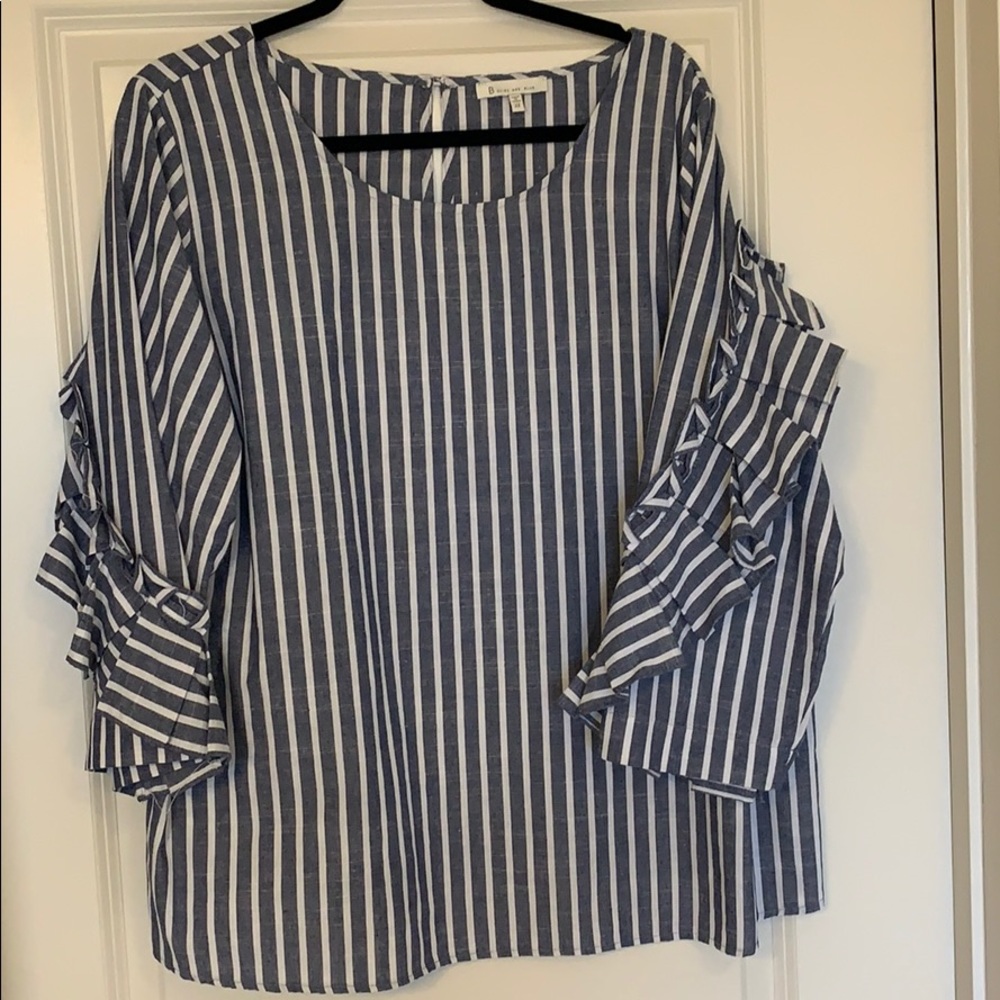 Ruffled sleeve blouse
